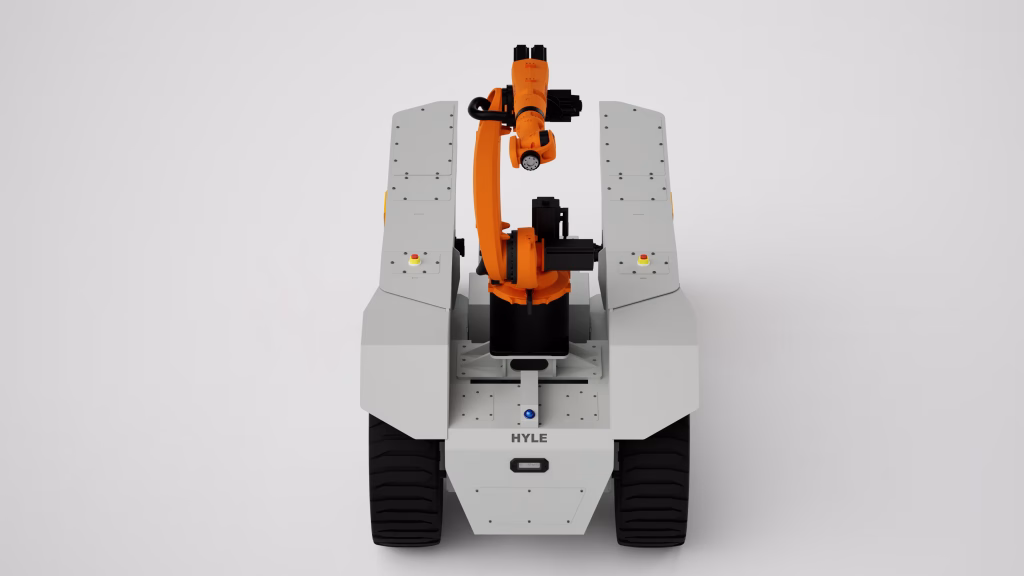 Vista frontale dall’alto della piattaforma HYLE Rover con braccio KUKA ripiegato tra le strutture laterali